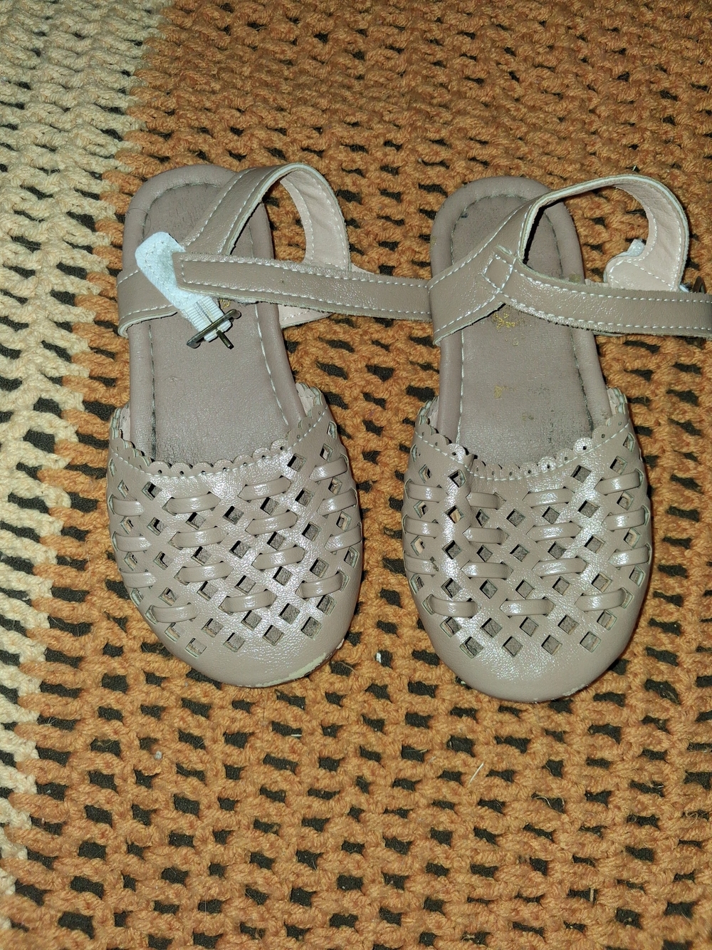 Sandals - Picture 3 of 5
